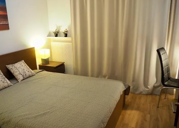 Wilanow Apartment Close To Town Hall And Palace